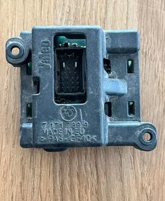BMW 1 E82 E88 Light module LCM 7171789