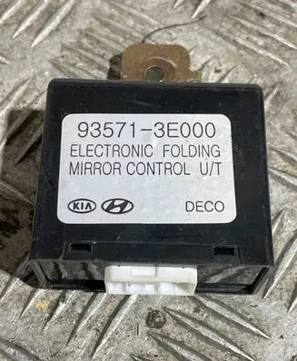 KIA Sorento Wing mirror control module 935713E000
