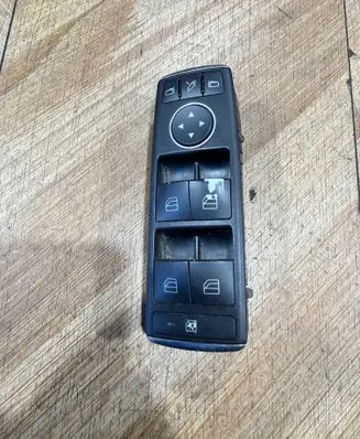 Mercedes-Benz C W204 Electric window control switch A2049055402 10021551