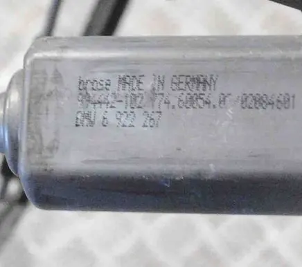 BMW 5 E60 E61 Front door electric window regulator 