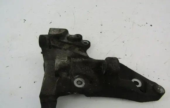 Citroen C3 Generator/alternator bracket 