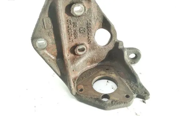 Volkswagen Transporter - Caravelle T4 Fuel pump bracket 074130147 80HBH GER44