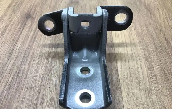 Hyundai Kona I Front door upper hinge 793102V000
