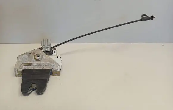 Volvo S60 Tailgate/trunk/boot lock/catch/latch 8652398