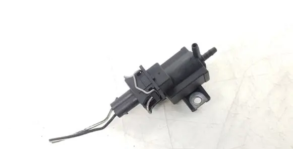 Toyota Avensis T250 Turbo solenoid valve 258600R010