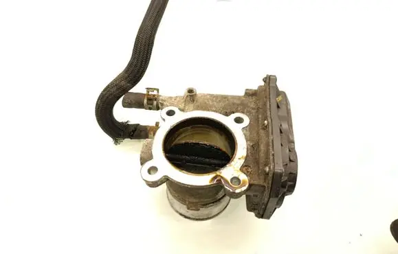Toyota Avensis T270 Throttle valve 261000R020