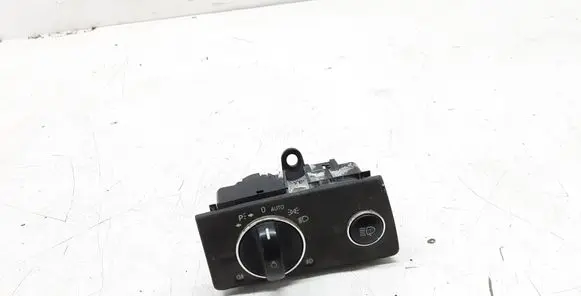 Mercedes-Benz E W211 Light switch 2115450104