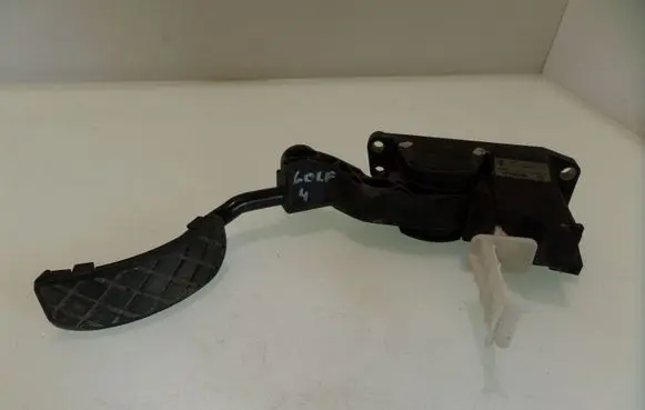 Volkswagen Golf IV Accelerator throttle pedal 0281002346 1J2721503