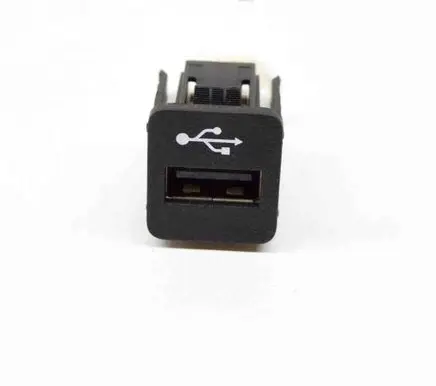 BMW 3 G20 G21 AUX in-socket connector 9229294