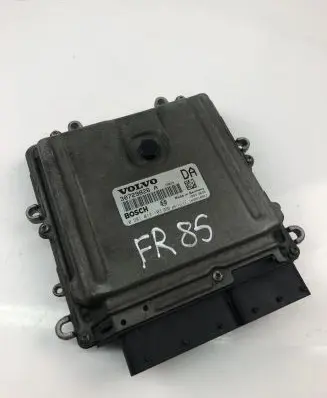 Volvo S60 Engine control unit/module ECU 30729826A 0281012103