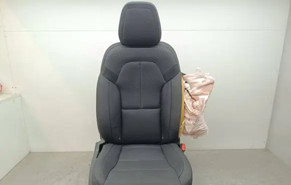 Polestar 2 Front passenger seat 
