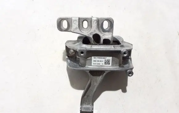 Skoda Octavia Mk4 Engine mounting bracket 5WA199262H