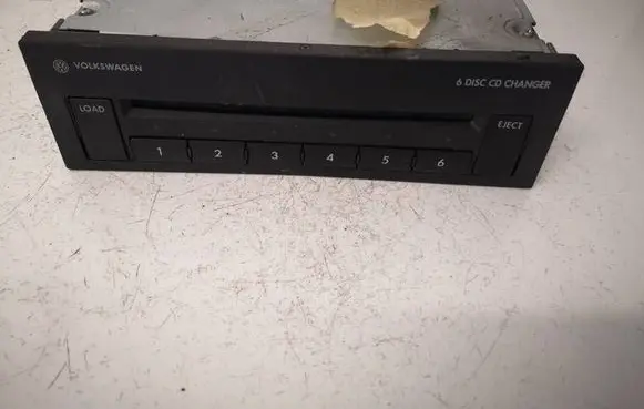 Volkswagen Jetta V CD/DVD changer 1K0035110B
