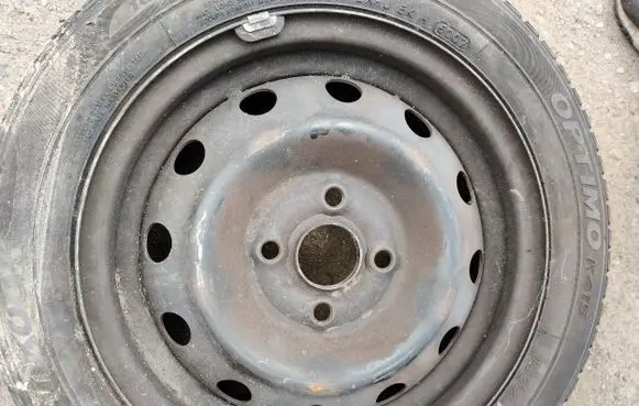 Toyota Yaris R12 alloy rim 