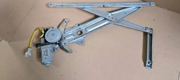 Suzuki Ignis Front door window regulator with motor 8340186G10 8340181G00 8340176G00