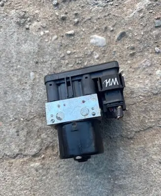 Volvo V50 ABS Pump 30794730AA 10096004293 000001251F1