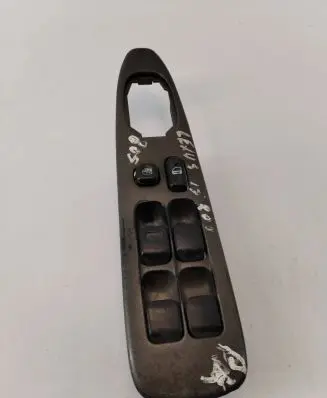 Lexus IS 200-300 Electric window control switch 8404053020 514374000