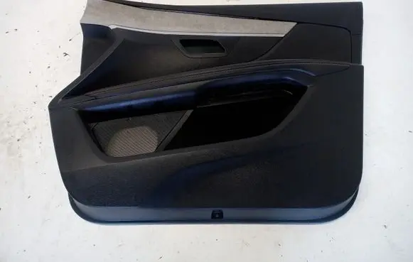 Peugeot 3008 II Front door card panel trim 