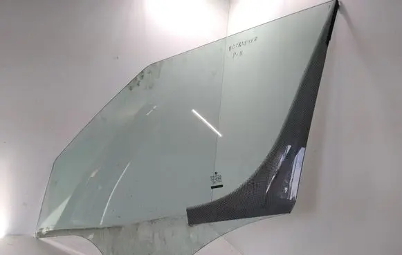 Skoda Roomster (5J) Front door window glass four-door 5J075048333