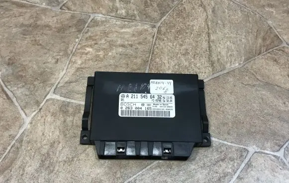 Mercedes-Benz E W211 Parking PDC control unit/module A2115456432