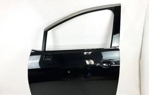Chrysler Pacifica Front door