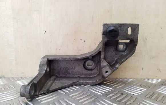 Volvo S40, V40 Fuel pump bracket 8200055566