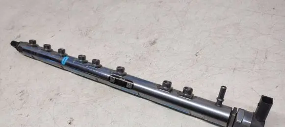 BMW X6 F16 Fuel main line pipe 7805423 005885L 0445216036