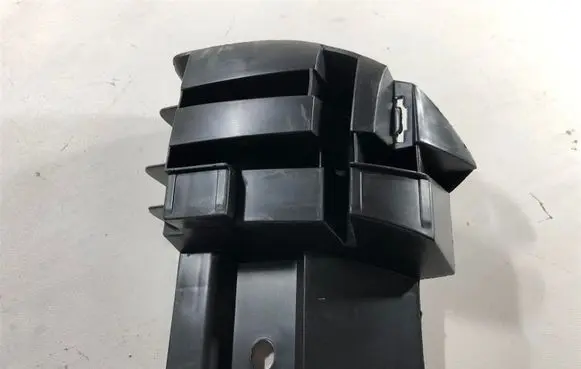 Mercedes-Benz Sprinter W901 W902 W903 W904 Bumper support mounting bracket corner 