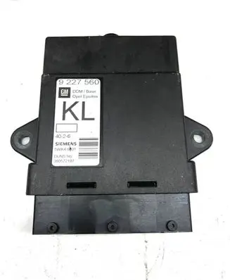 Opel Vectra C Door control unit/module 360572197 9227560 5WK46901