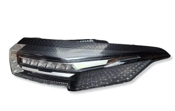 Peugeot 308 Rear/tail lights S27635072 9835299280