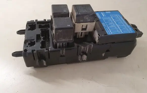 Volvo S40, V40 Fuse module 30807016