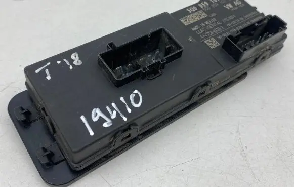 Volkswagen Tiguan Allspace Tailgate/trunk control unit/module 5Q0959107Q 5Q0959107C