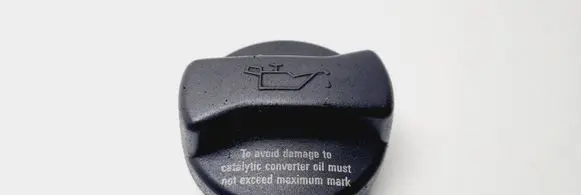 Audi A3 S3 8L Oil filler cap 06A103485C