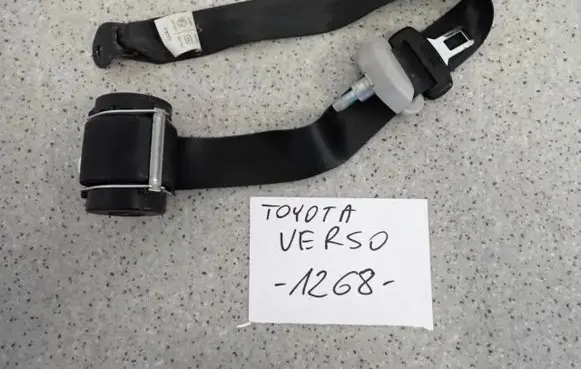Toyota Verso Rear seatbelt 