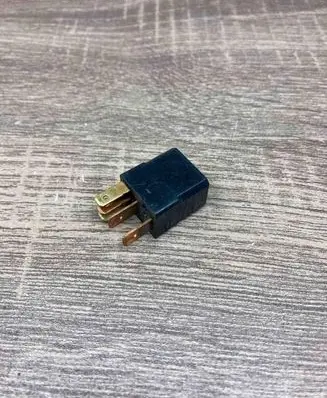 Mitsubishi Lancer Other relay MR515994 810070804
