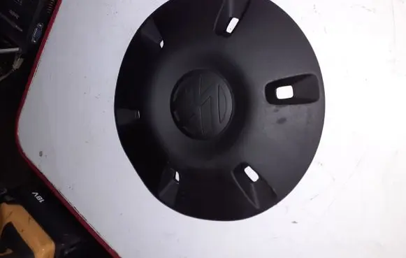 Volkswagen Crafter R20 wheel hub/cap/trim 9064010025