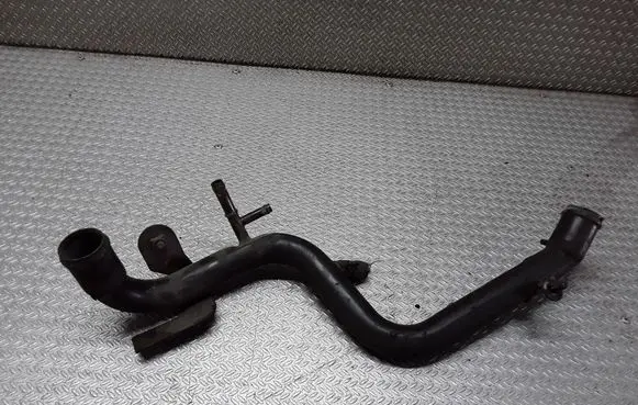 Volkswagen PASSAT B5 Engine coolant pipe/hose