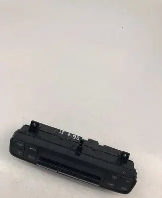 Toyota Auris E180 Climate control unit 5590002C60
