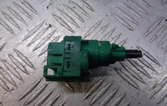 Volkswagen PASSAT B5.5 Brake pedal sensor switch 1C0945511A