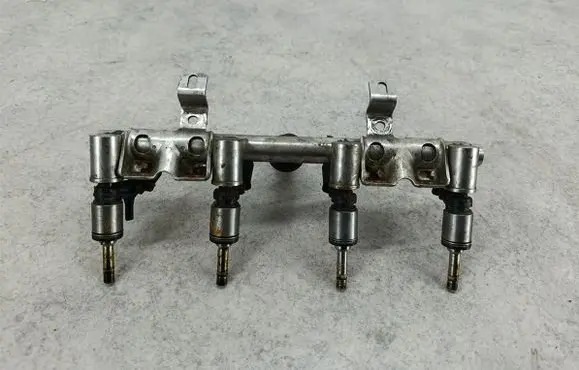Peugeot 508 Fuel main line pipe V756805180