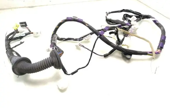 Toyota RAV 4 (XA40) Front door wiring loom 82152 29367