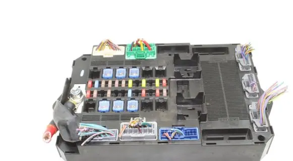 Jaguar XF X250 Fuse module CX2314B476AG 7370028830