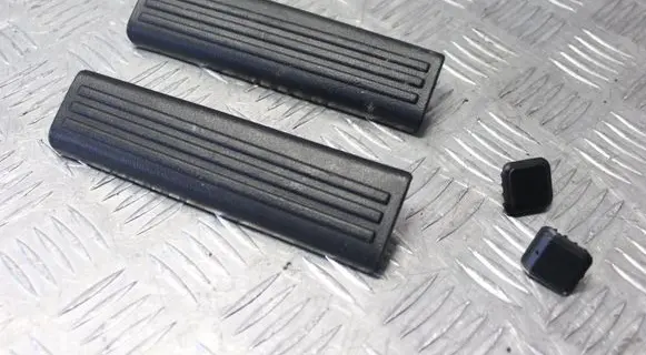 Honda Legend III KA9 Seat belt trim 