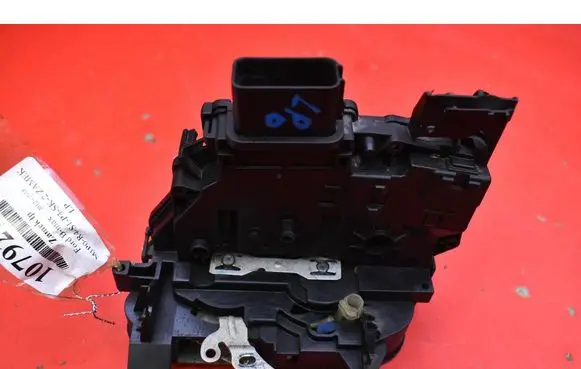 Ford B-MAX Front door lock AV1AR21813CC