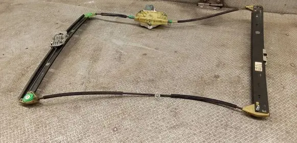 Audi Q7 4L Rear door window regulator with motor 