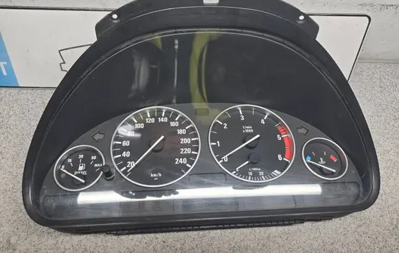 BMW 5 E39 Speedometer (instrument cluster) 62116914914 1100087356
