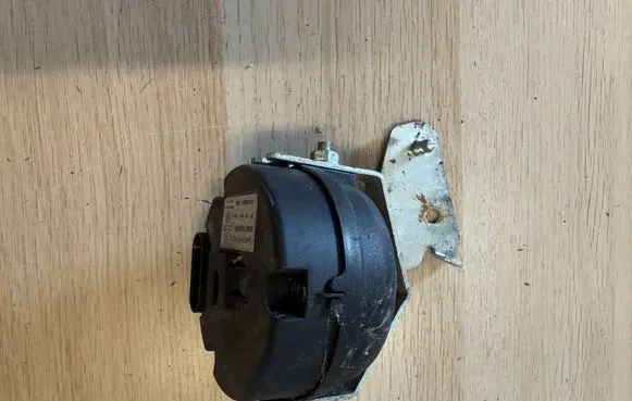 Alfa Romeo Giulietta Alarm system siren 505192680