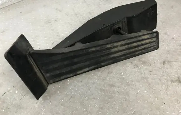 BMW 5 E60 E61 Accelerator throttle pedal 6772646