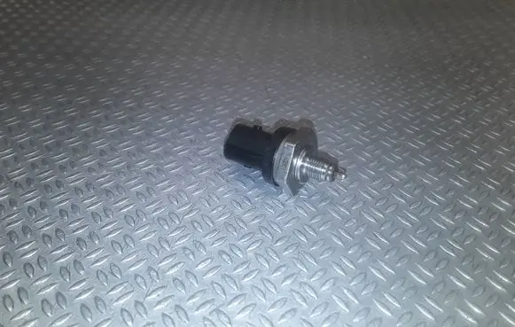 Mazda 6 Oil pressure sensor 0261230341
