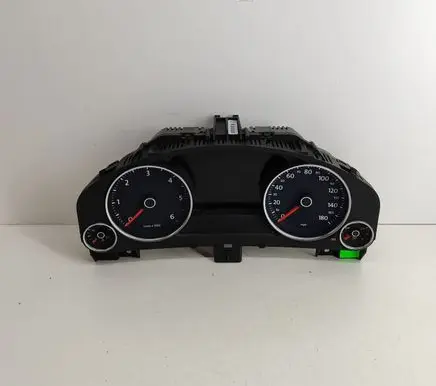 Volkswagen Touareg II Speedometer (instrument cluster) 7P6920983G 0263677157